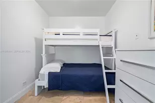 5601 Collins Ave, Miami Beach, FL 33140 - Photo 10