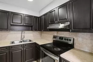 5050 NW 7th St, Miami, FL 33126 - Photo 22