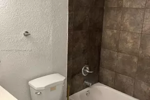 5050 NW 7th St, Miami, FL 33126 - Photo 10