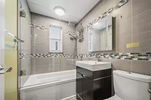 7207 Bay Dr, Miami Beach, FL 33141 - Photo 14