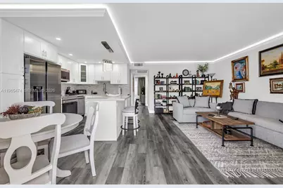 152 Dorset D #152, Boca Raton, FL 33434 - Photo 2