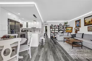 152 Dorset D, Boca Raton, FL 33434 - Photo 2