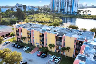 4805 NW 7th St, Miami, FL 33126 - Photo 12