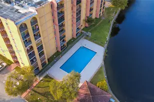 4805 NW 7th St, Miami, FL 33126 - Photo 14