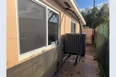 344 SW 80th Ave #-, Miami, FL 33144 - Photo 16