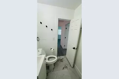 1100 NW 75th St, Miami, FL 33150 - Photo 18