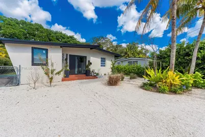 6561 SW 34th St, Miami, FL 33155 - Photo 2
