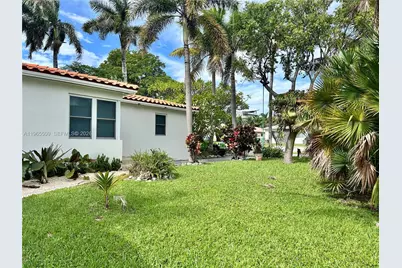 222 SE 1st St #E, Dania Beach, FL 33004 - Photo 16