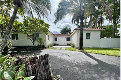 222 SE 1st St #E, Dania Beach, FL 33004 - Photo 1