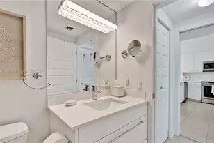 18100 N Bay Rd, Sunny Isles Beach, FL 33160 - Photo 16