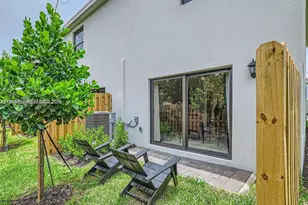 445 NE 1st Dr, Florida City, FL 33034 - Photo 8