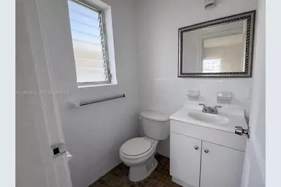 945 Bay Dr #1, Miami Beach, FL 33141 - Photo 8