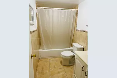 10000 NW 80th Ct #2331, Hialeah Gardens, FL 33016 - Photo 16