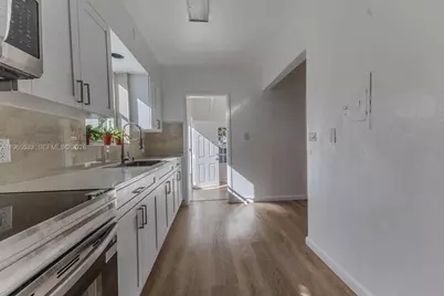 1441 SW 17th St, Miami, FL 33145 - Photo 14