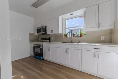 1441 SW 17th St, Miami, FL 33145 - Photo 12