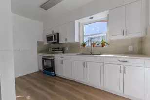 1441 SW 17th St, Miami, FL 33145 - Photo 12