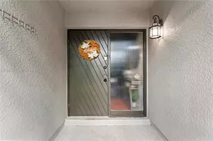 1523 NW 113th Way, Pembroke Pines, FL 33026 - Photo 4