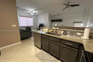 4328 SW 131st Ln, Miramar, FL 33027 - Photo 12