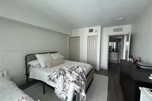 60 NW 37th Ave, Miami, FL 33125 - Photo 10
