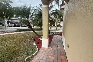 3910 NE 13th Dr, Homestead, FL 33033 - Photo 2