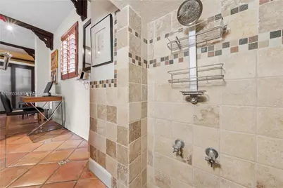 4500 Sheridan Ave, Miami Beach, FL 33140 - Photo 22