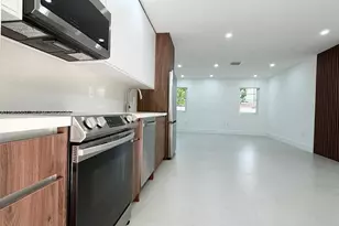 524 NE 65th St, Miami, FL 33138 - Photo 2