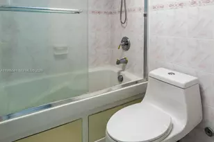 3140 S Ocean Dr, Hallandale Beach, FL 33009 - Photo 16