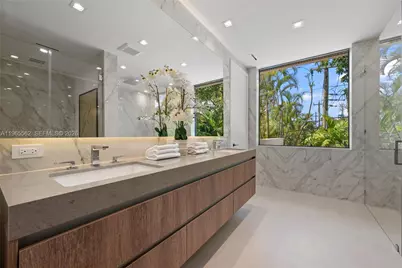 215 S Shore Dr, Miami, FL 33133 - Photo 24