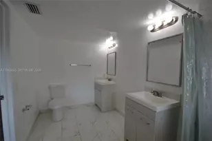 5040 SW 13th St, North Lauderdale, FL 33068 - Photo 12