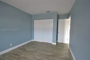 5040 SW 13th St, North Lauderdale, FL 33068 - Photo 14