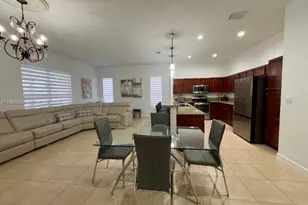 17181 SW 91st St, Miami, FL 33196 - Photo 4