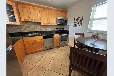 410 SE 2nd St #308, Hallandale Beach, FL 33009 - Photo 12