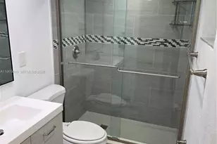 8065 SW 107th Ave, Miami, FL 33173 - Photo 12