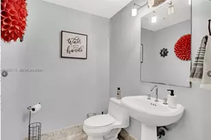 244 Biscayne Blvd, Miami, FL 33132 - Photo 16