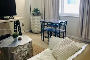 462 Golden Isles Dr, Hallandale Beach, FL 33009 - Photo 18