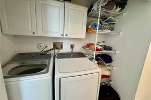 935 NW 203rd Ave, Pembroke Pines, FL 33029 - Photo 26