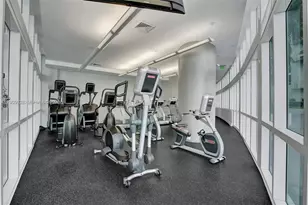 1900 N Bayshore Dr, Miami, FL 33132 - Photo 22