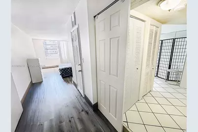 2780 NE 183rd St #810, Aventura, FL 33160 - Photo 8