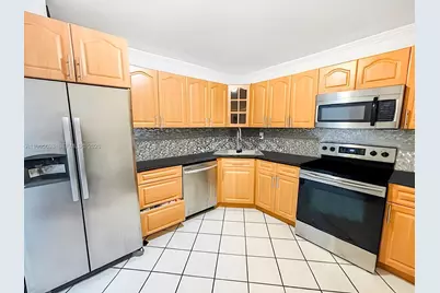 2780 NE 183rd St #810, Aventura, FL 33160 - Photo 6