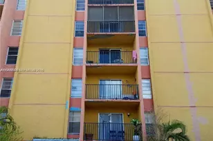 4721 NW 7th St, Miami, FL 33126 - Photo 26