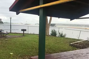 4721 NW 7th St, Miami, FL 33126 - Photo 30