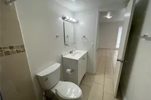 4721 NW 7th St, Miami, FL 33126 - Photo 18