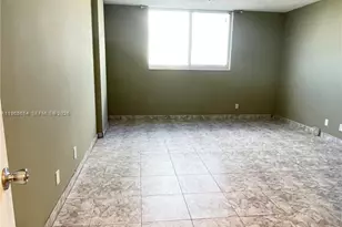 3703 NE 166th St, North Miami Beach, FL 33160 - Photo 10