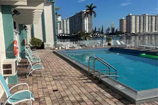 3922 NE 166th St, North Miami Beach, FL 33160 - Photo 14