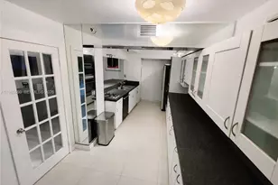 1000 Quayside Terrace, Miami, FL 33138 - Photo 4