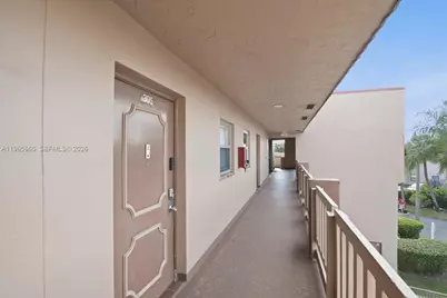 9850 Sunrise Lakes Blvd #305, Sunrise, FL 33322 - Photo 24