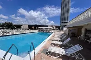 [Address not provided], Hallandale Beach, FL 33009 - Photo 12