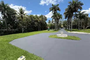 901 SW 121st Ave, Davie, FL 33325 - Photo 12