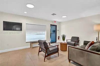 481 E Commercial Blvd, Oakland Park, FL 33334 - Photo 4