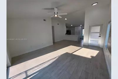 13950 Oaklawn Pl, Davie, FL 33325 - Photo 4